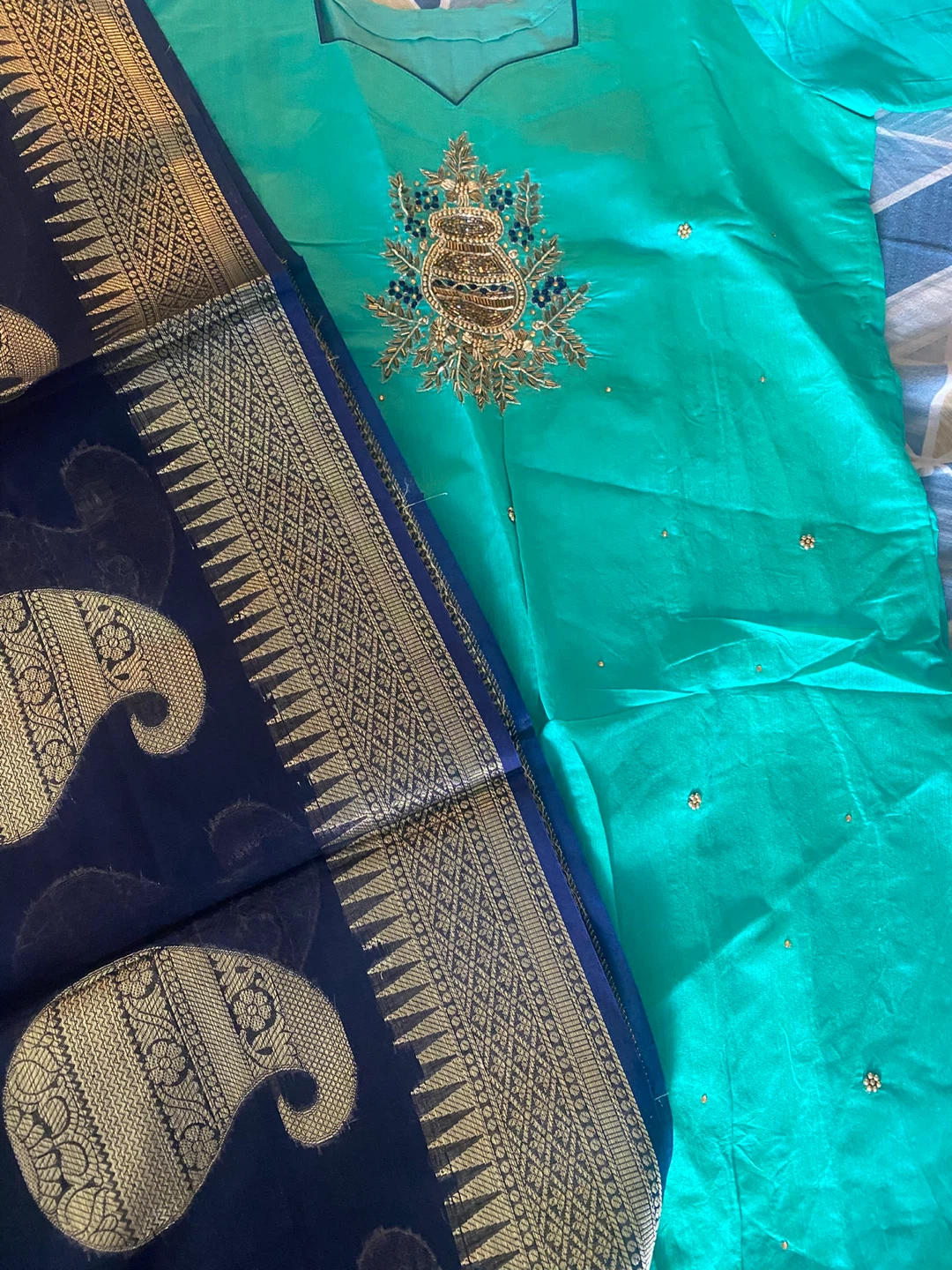 Teal and Navy Traditional Silk-Blend Salwar Kameez - photo 2