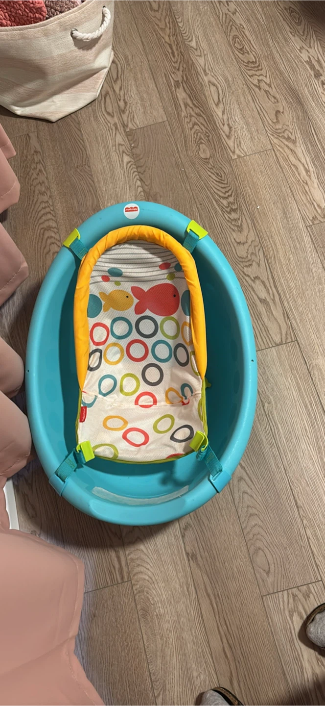 Fisher-Price Baby Bath Tub with Sling