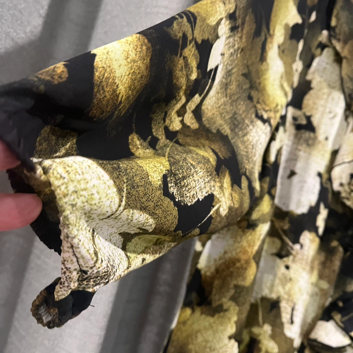 Catherines Floral Ruffle Blouse - photo 5