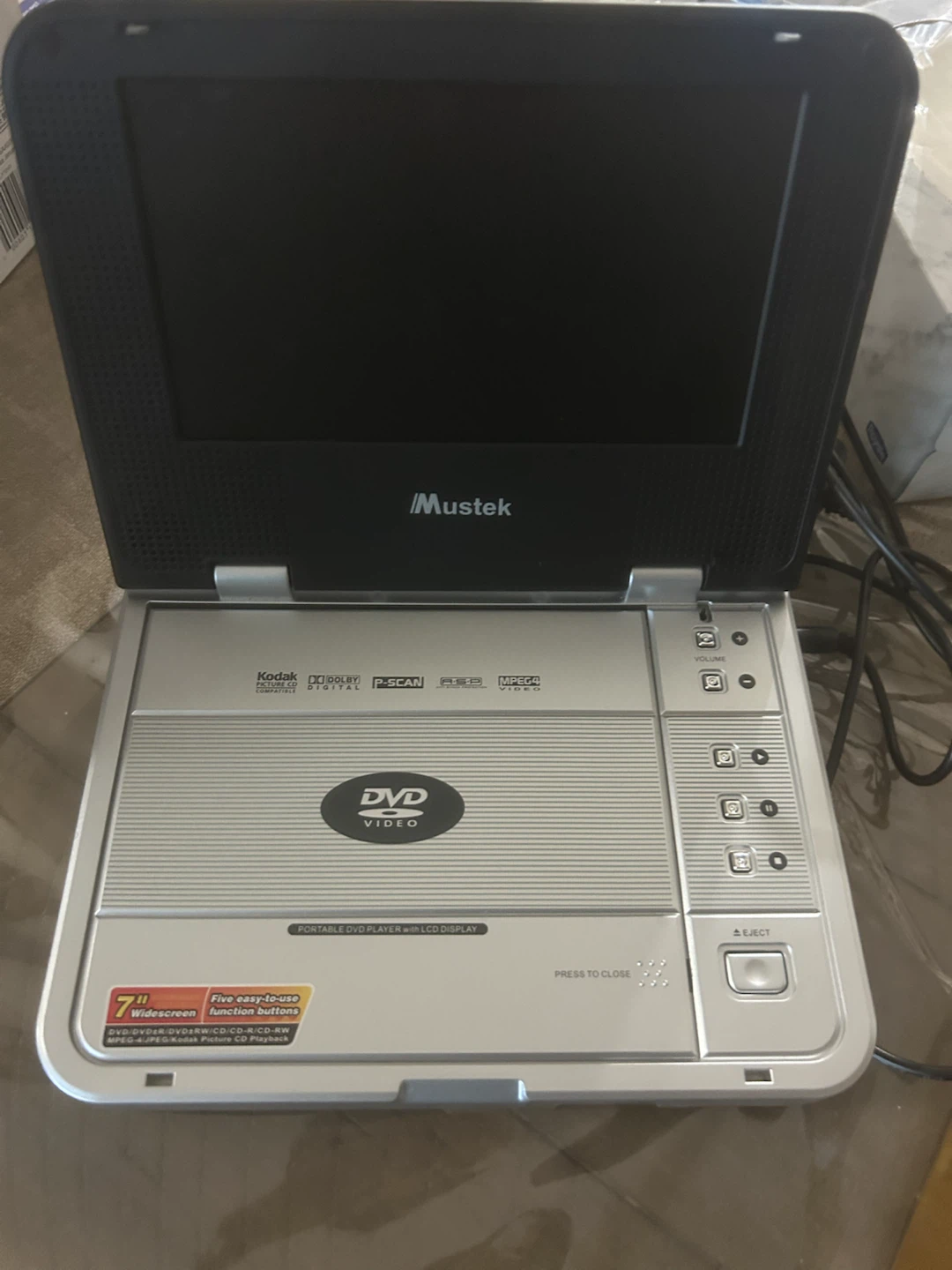 Mustek 7 inch Portable DVD Player - photo 2