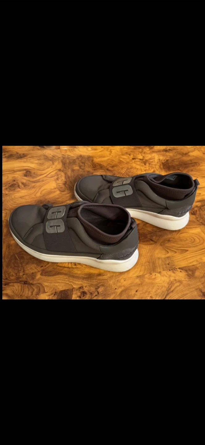 UGG Grey Slip-On Sneakers Size 6 - photo 2