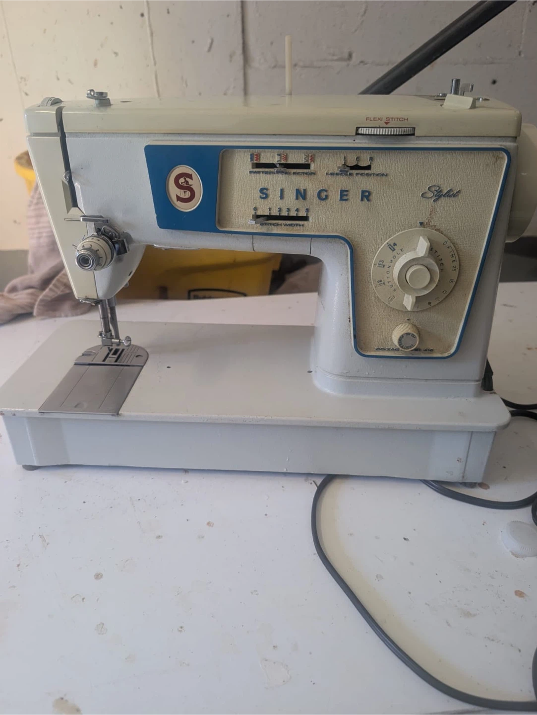 Vintage Singer Stylist Sewing Machine