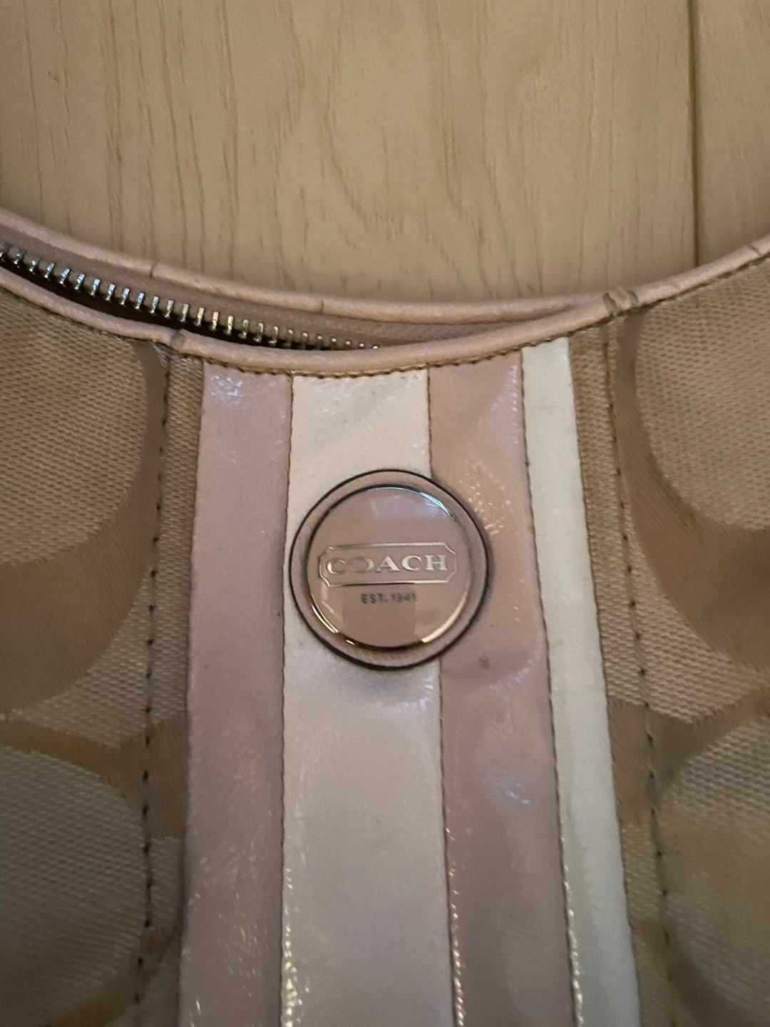 Coach Signature Hobo Bag - photo 2