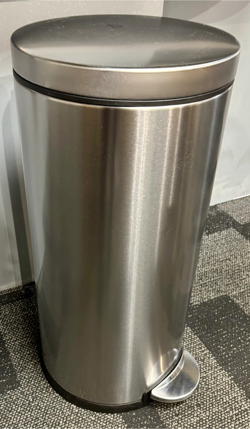 Simplehuman Step Trash Can 8 gal - photo 2