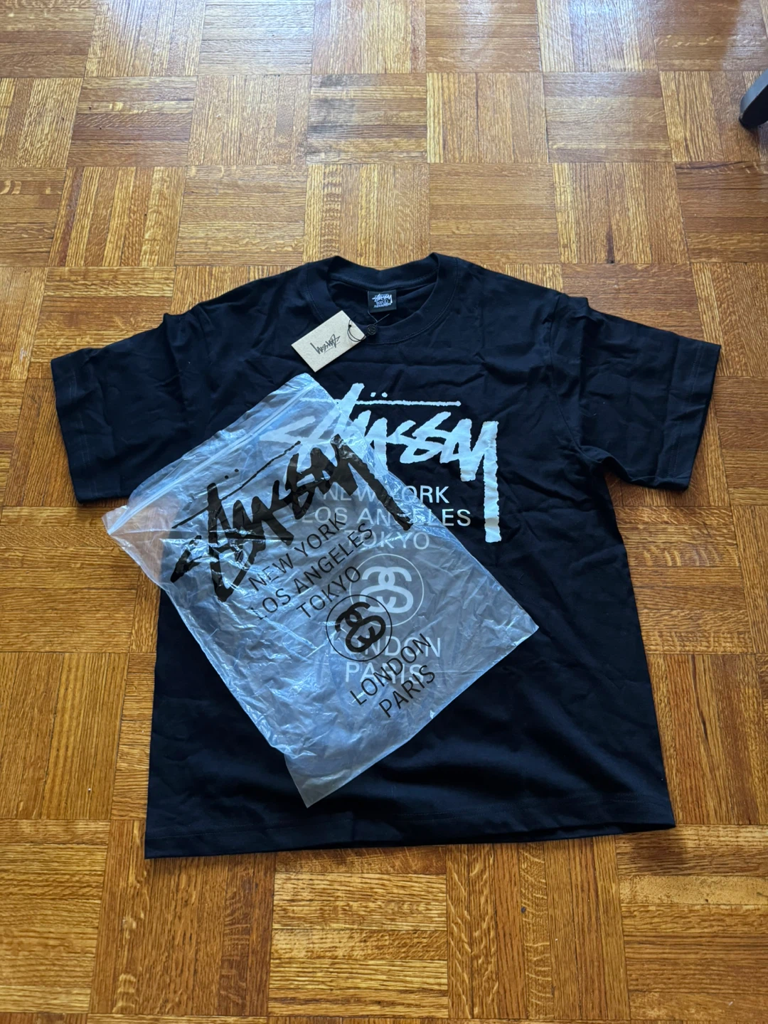 Stussy World Tour T-Shirt Black size S - photo 4