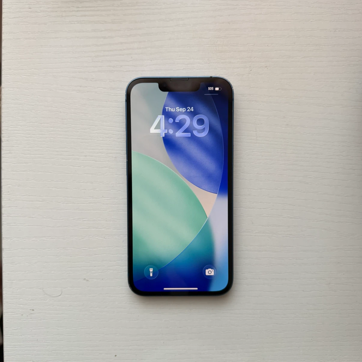 Blue Apple iPhone 13 - photo 2