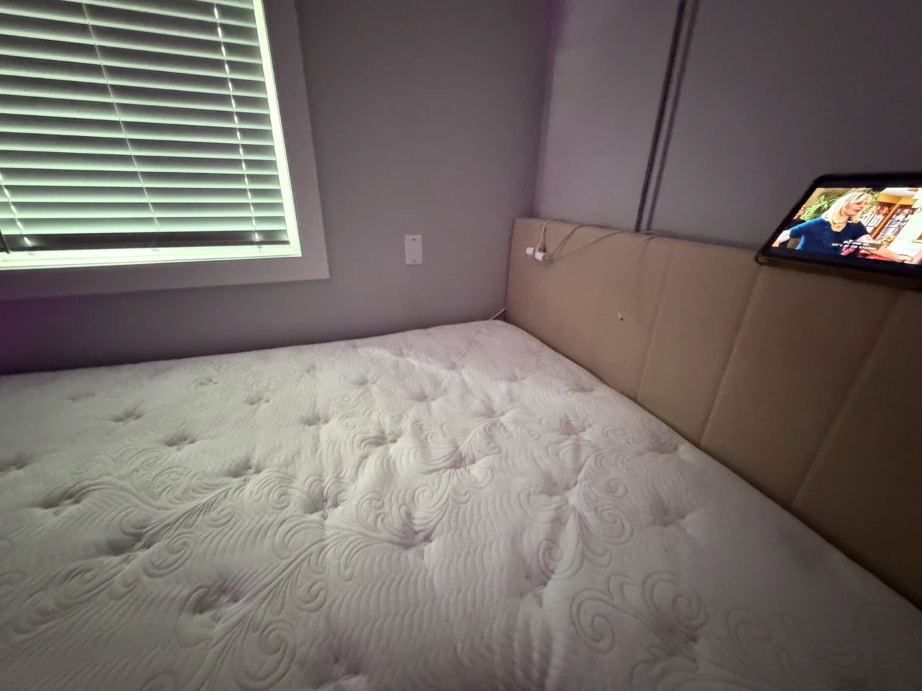 Double Mattress and Headboard - photo 3