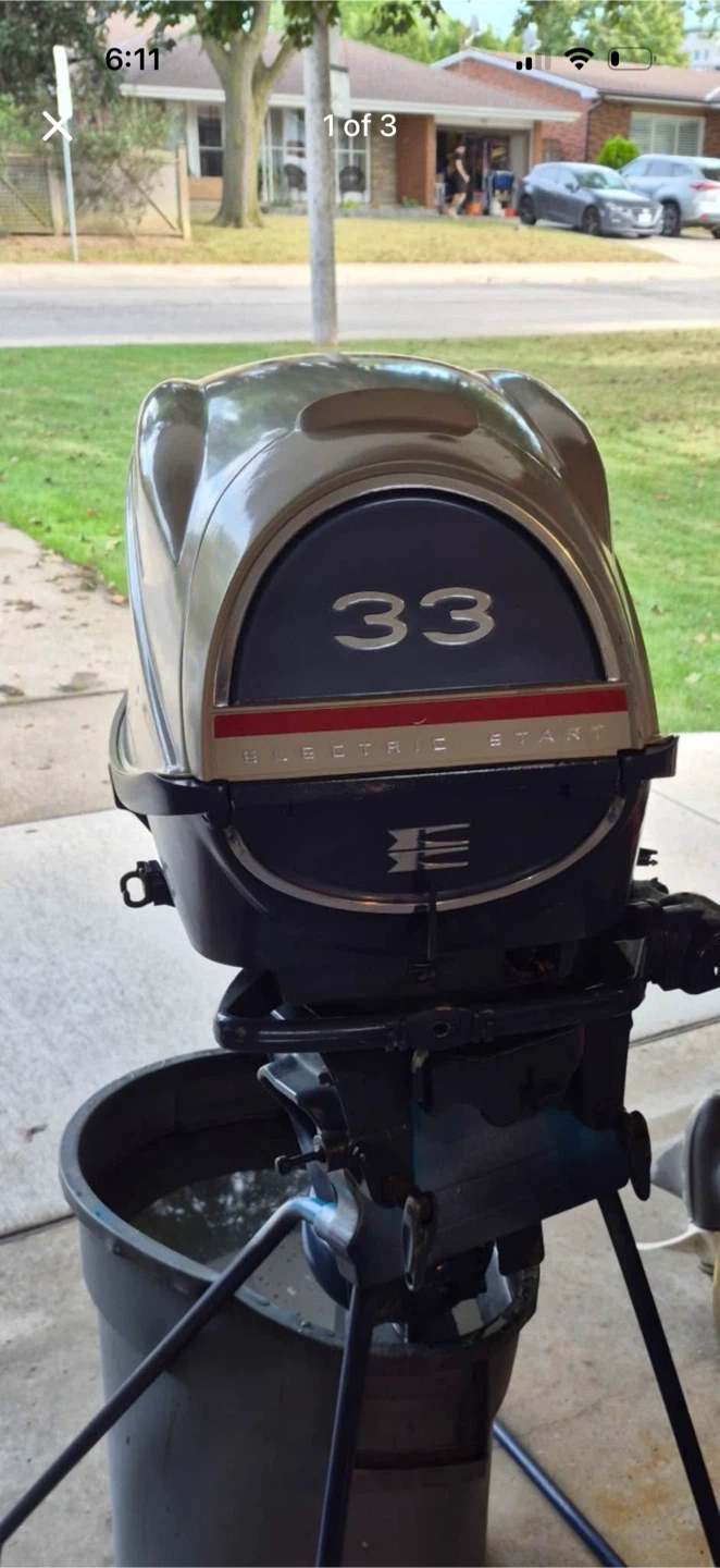 33 hp Evinrude outboard