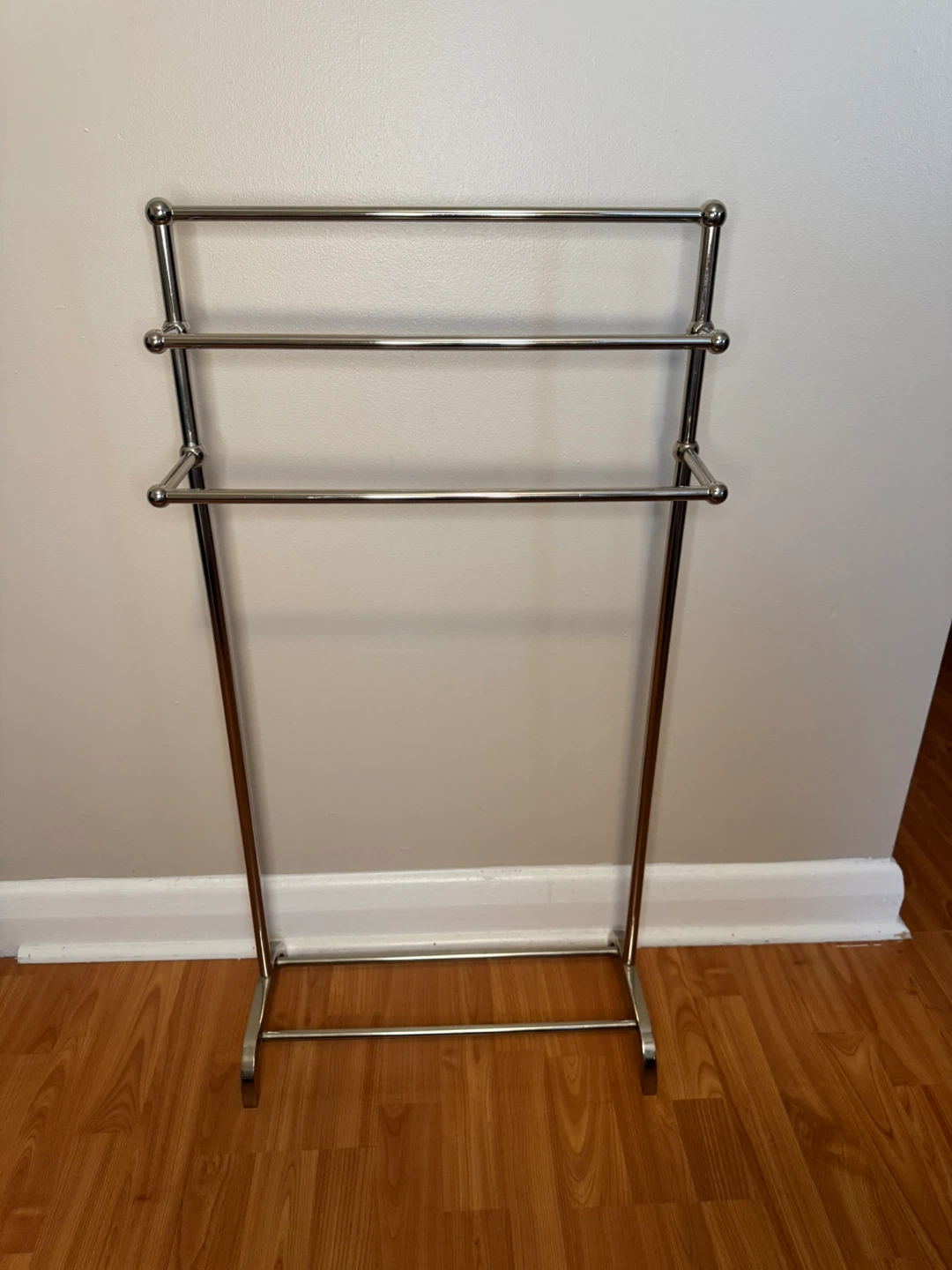 Freestanding 3-Tier Metal Towel Stand / Rack
