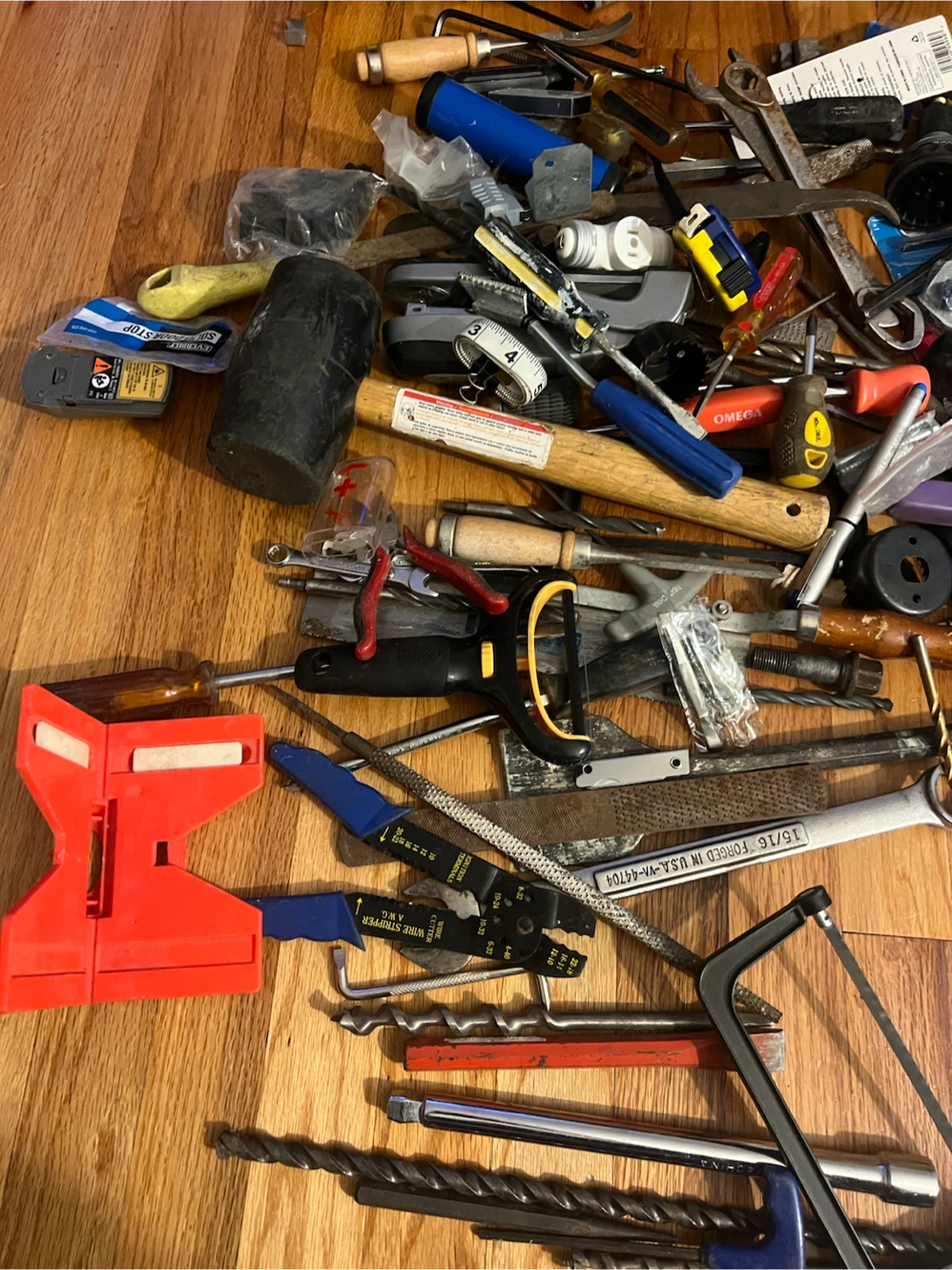 DeWalt Rolling Toolbox with Assorted Hand Tools #2 - photo 2