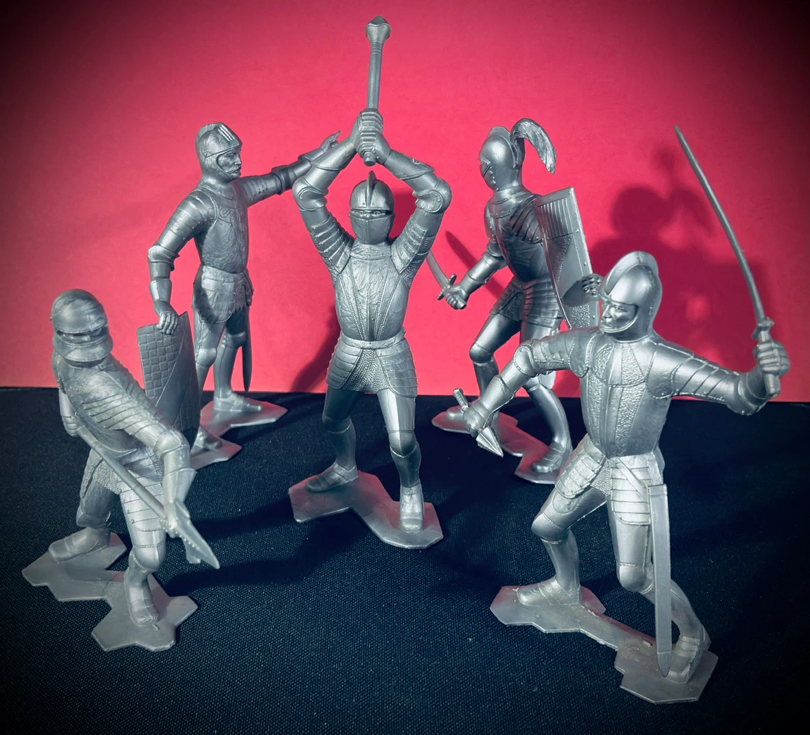 Vintage 1964 Louis Marx Medieval Knights 6" Figures