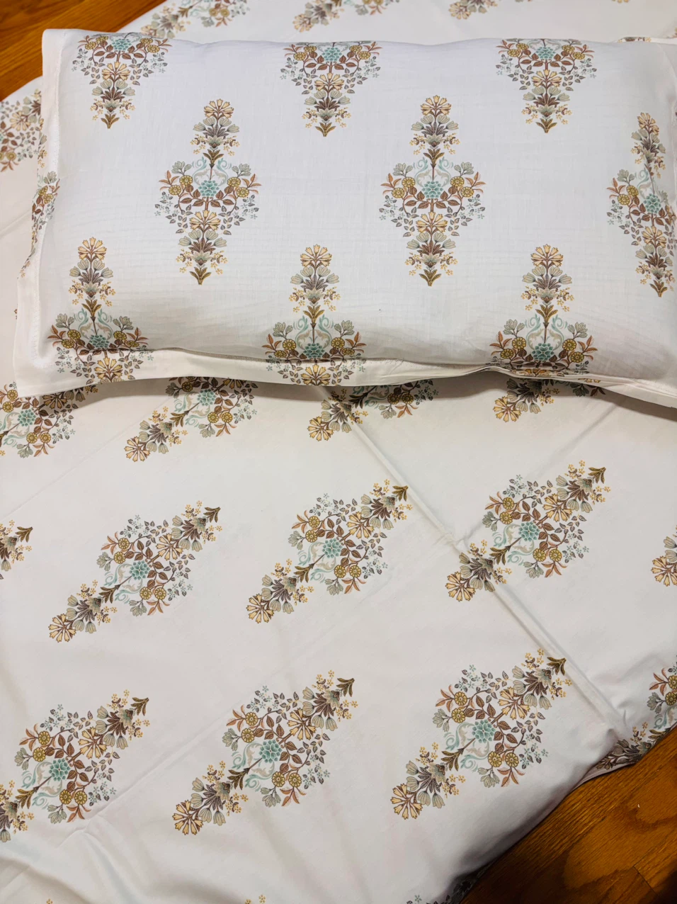 Queen size Floral Print Cotton Bed Sheet Set - photo 2