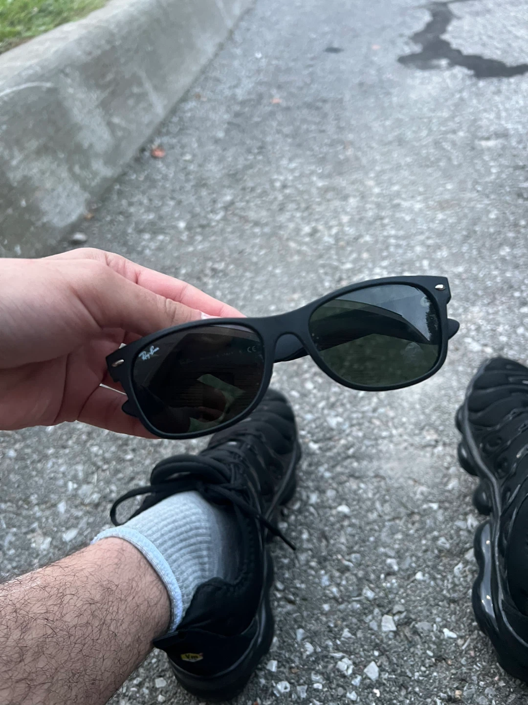 Ray-Ban Sunglasses Matte Black