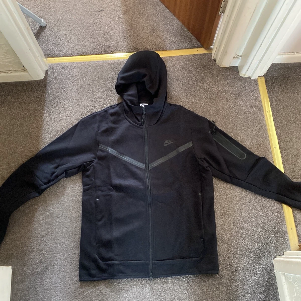 Nike Tech Fleece Full-Zip Hoodie