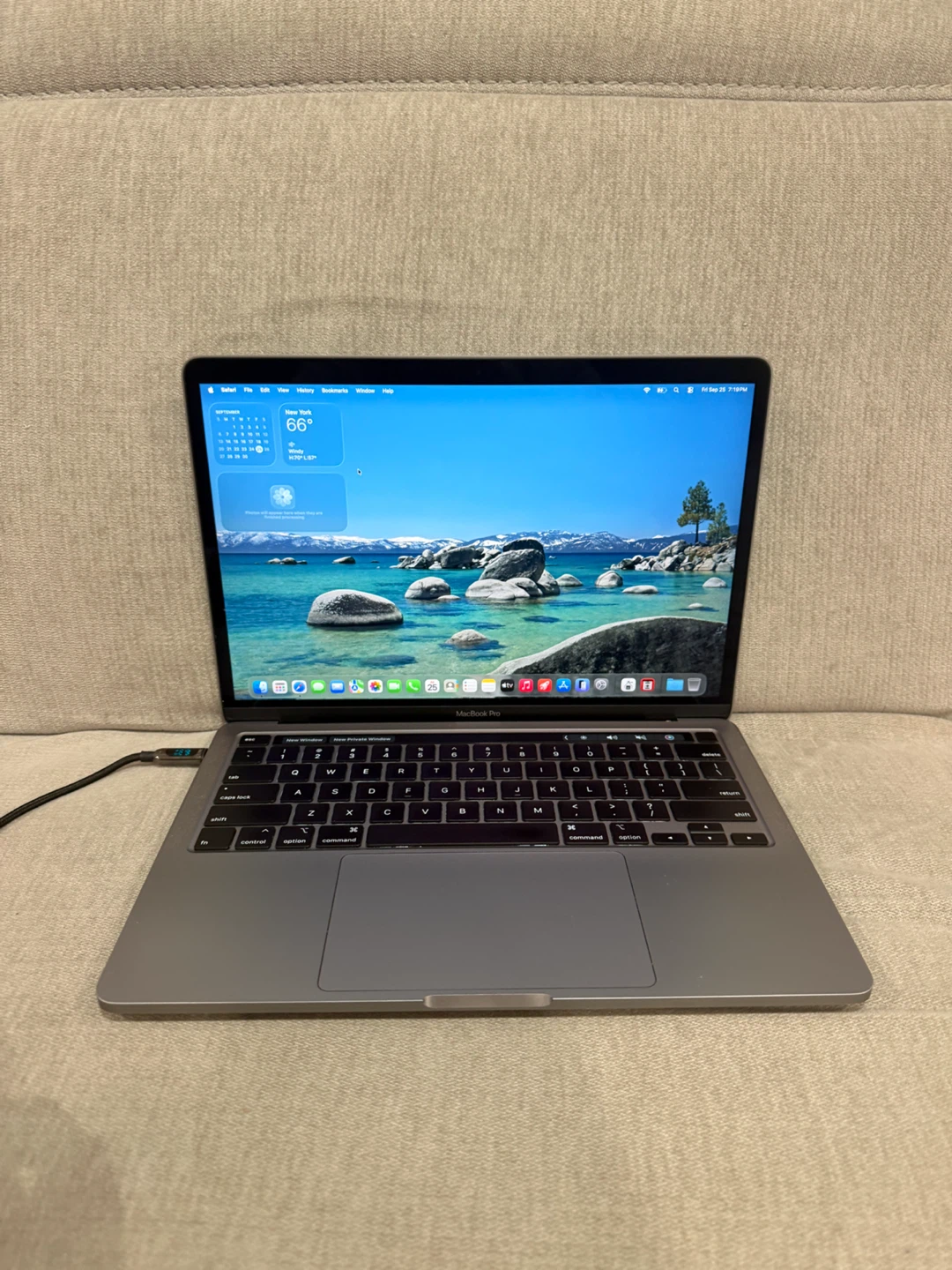 MacBook Pro 13” 2020 Touch Bar 1Tb ssd 16gb ram