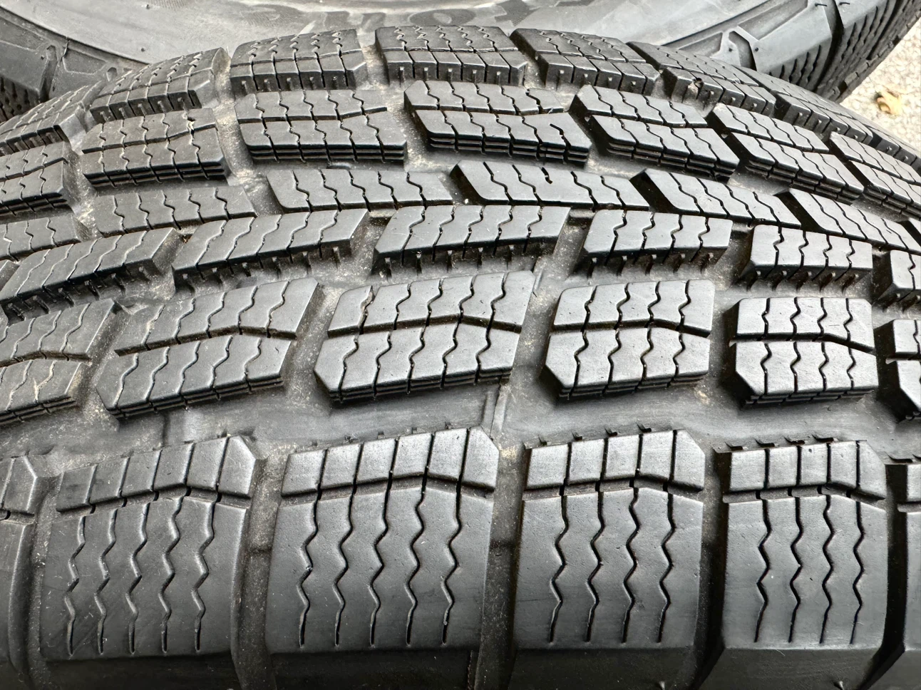 ❄️❄️ 235/65/18 FIRESTONE WEATHERGRIP ✅ 95% TREAD