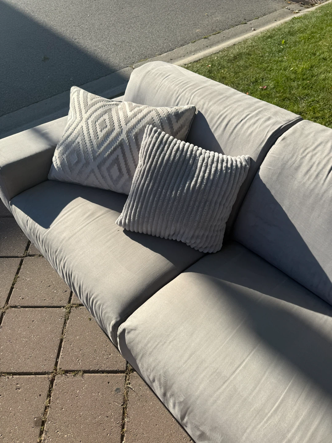 4 Seater Modern Grey Sectional - photo 3