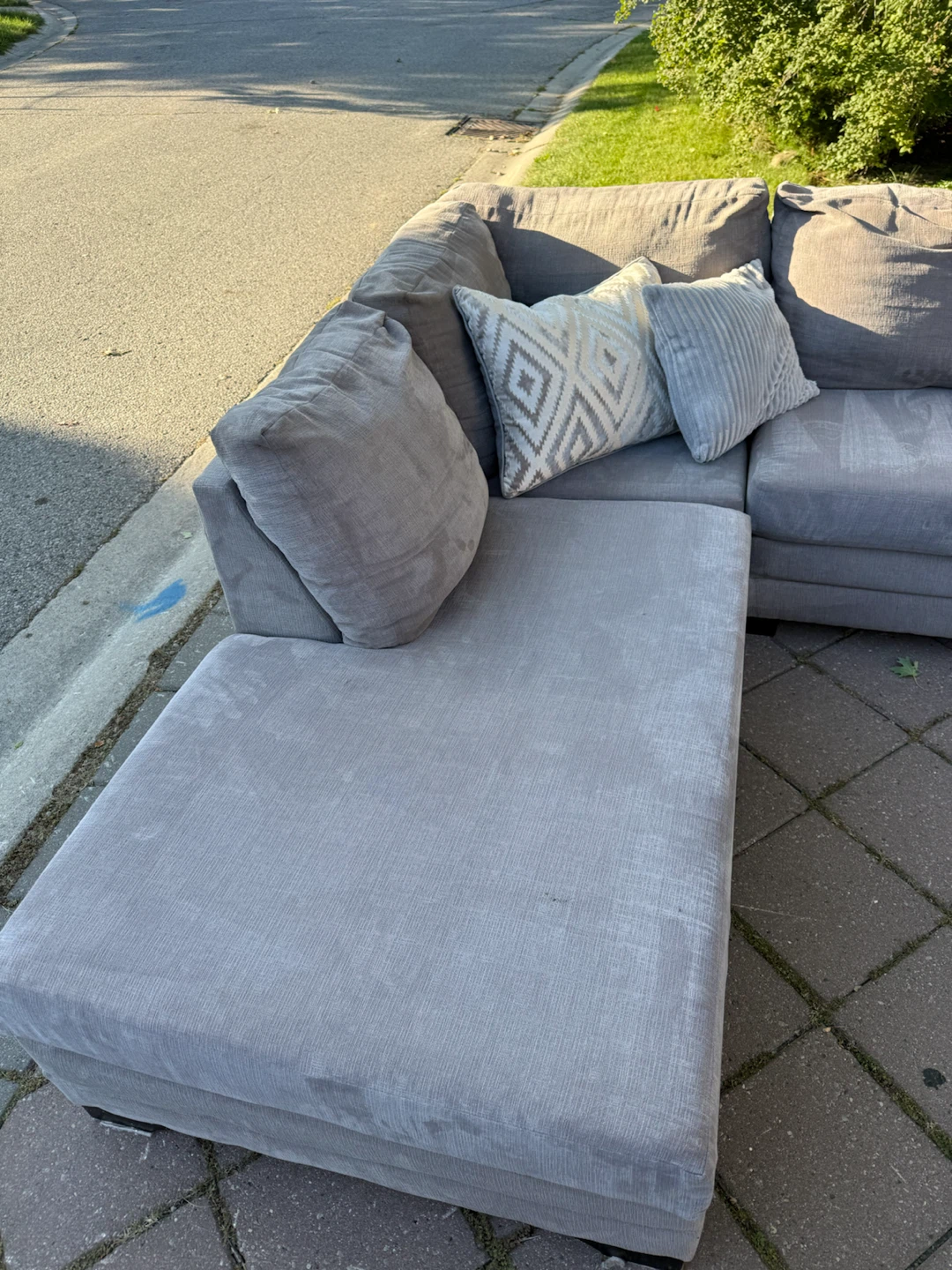 6 Seater Beige Sectional - photo 2