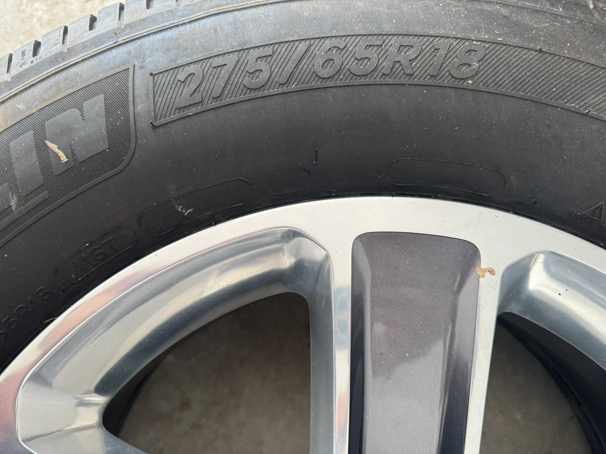 OEM 18" Jeep Sahara Wheel Michelin Tire - Spare / Replacement - photo 2