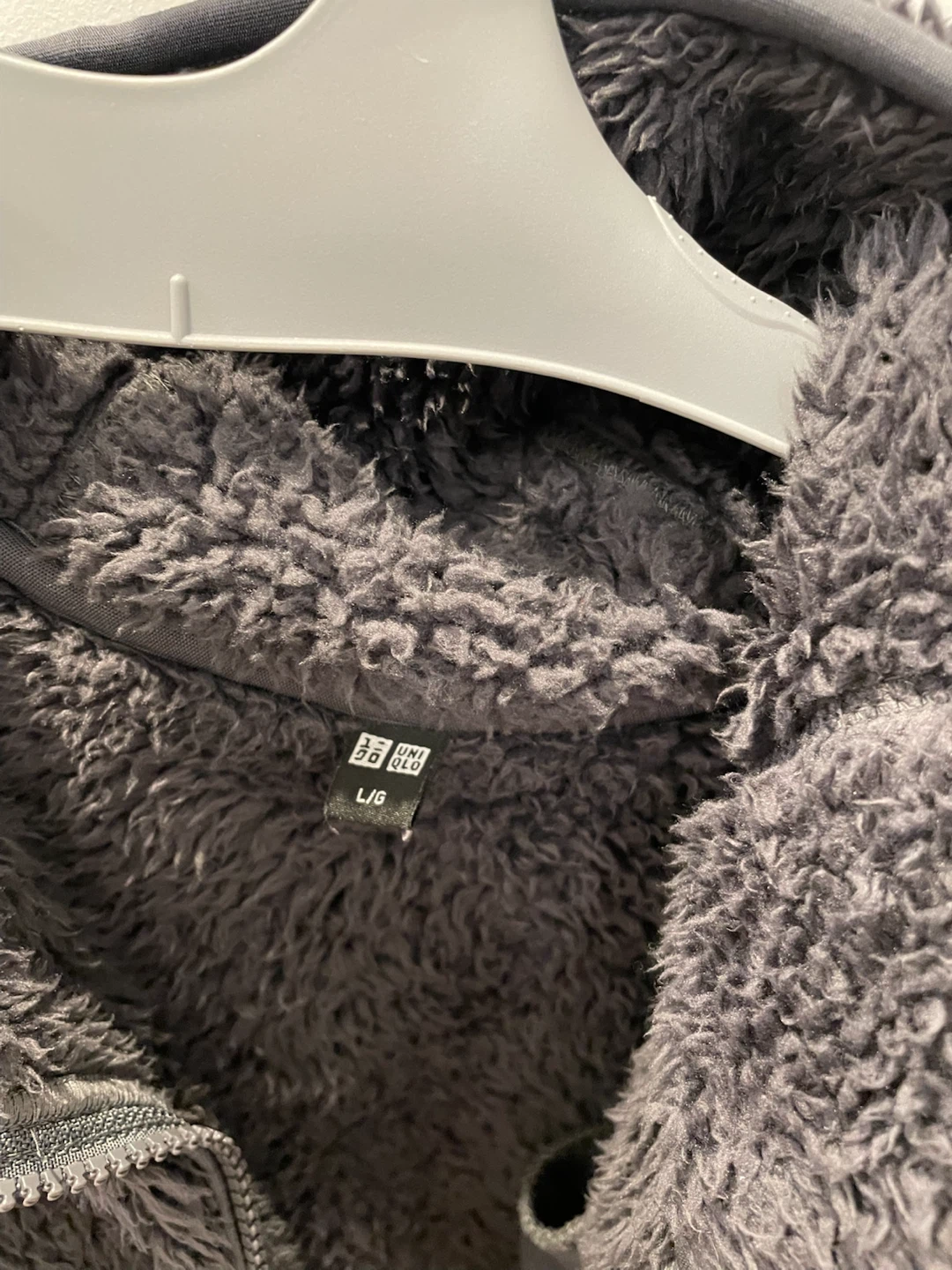 Uniqlo Fluffy Yarn Fleece Hoodie - photo 3