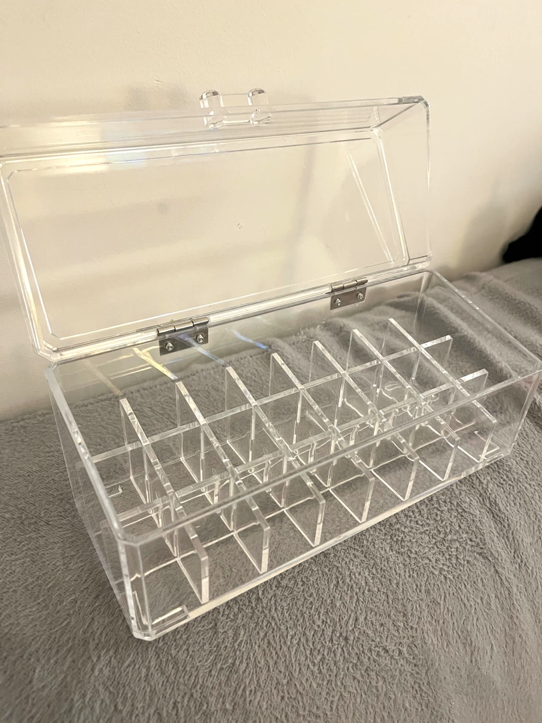Clear Acrylic Lipstick Organizer