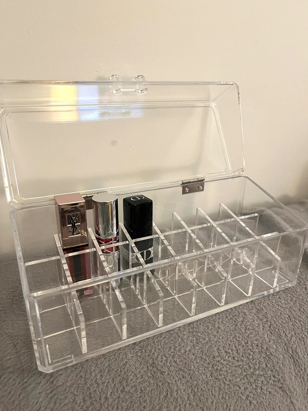 Clear Acrylic Lipstick Organizer - photo 3