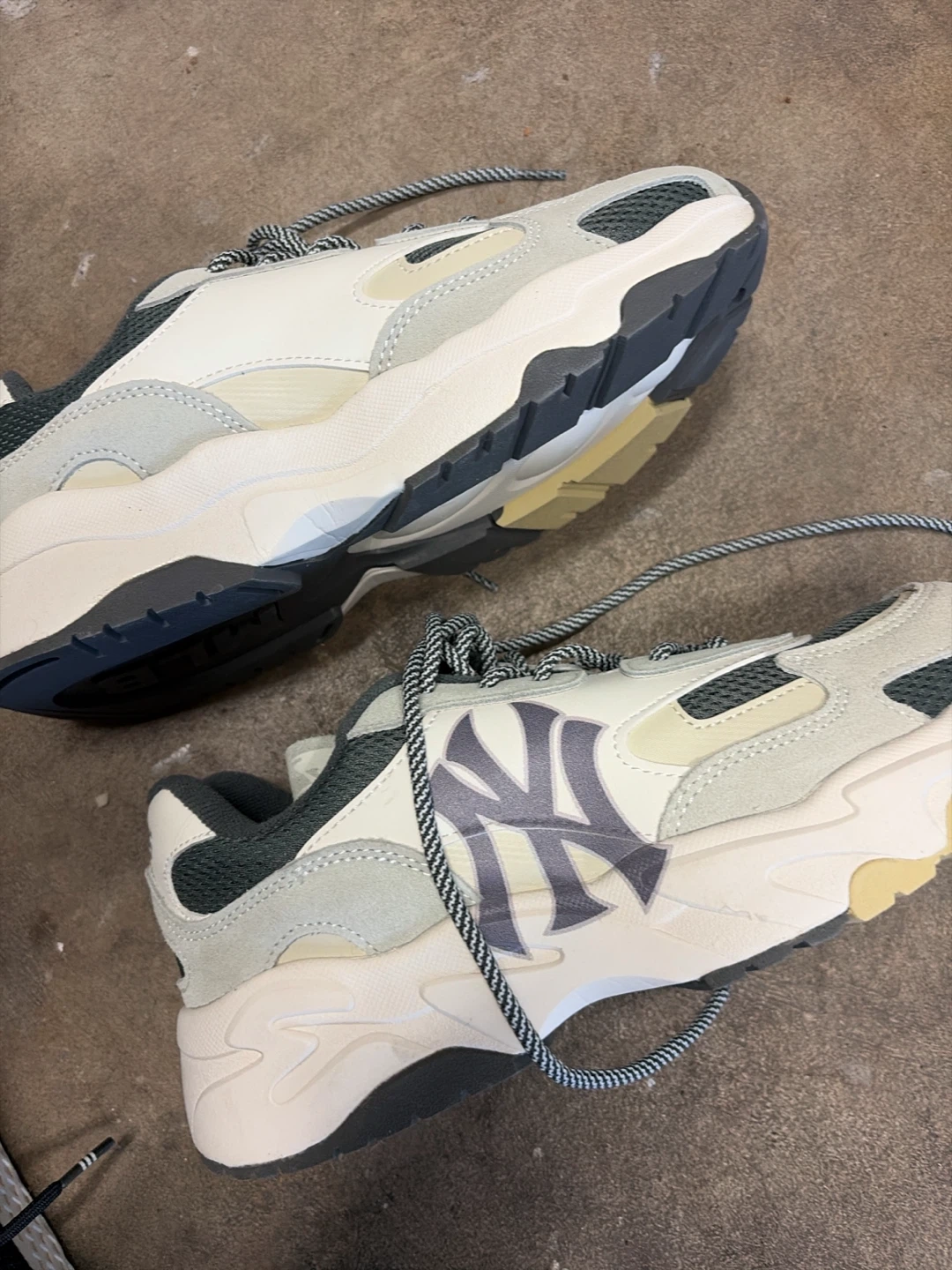MLB New York Yankees Freedom Sneakers - photo 2
