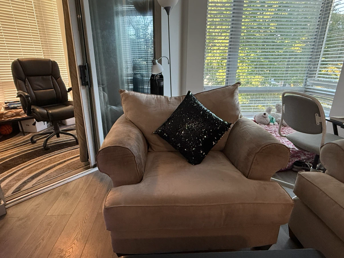 "Sofa + Chair Set $25 – FREE Coffee Table" - photo 5