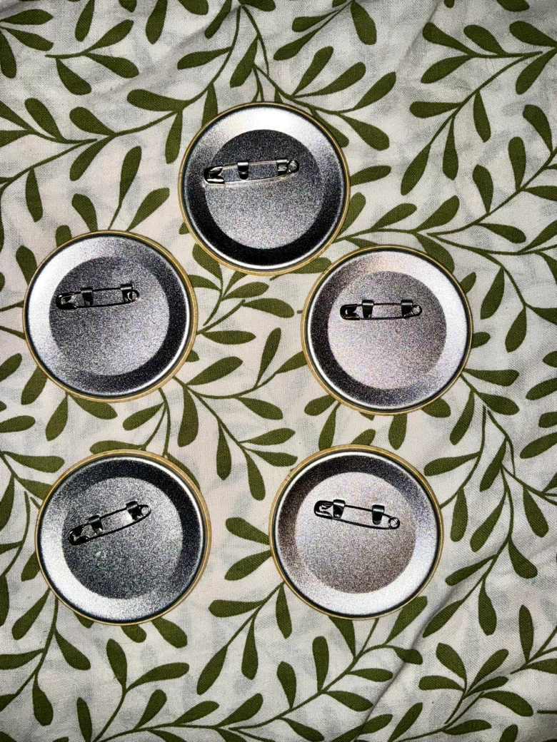 Set of 5 Haikyuu Character Pins - photo 2