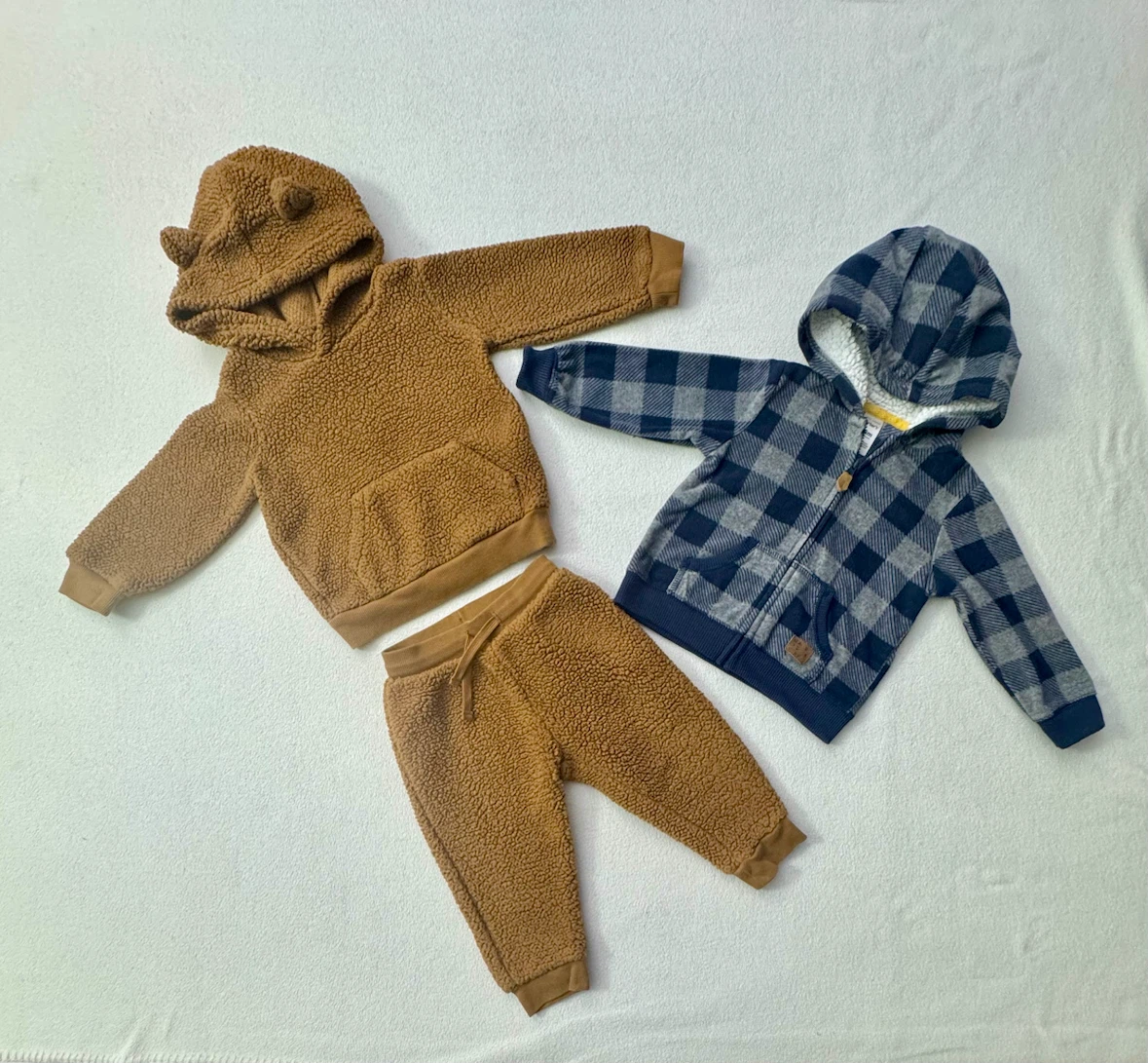 Carters Baby boy clothing bundle 18m - photo 2