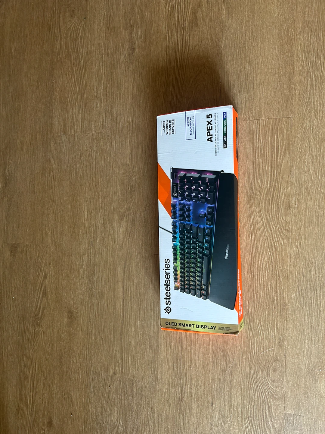 SteelSeries Apex 5 Gaming Keyboard