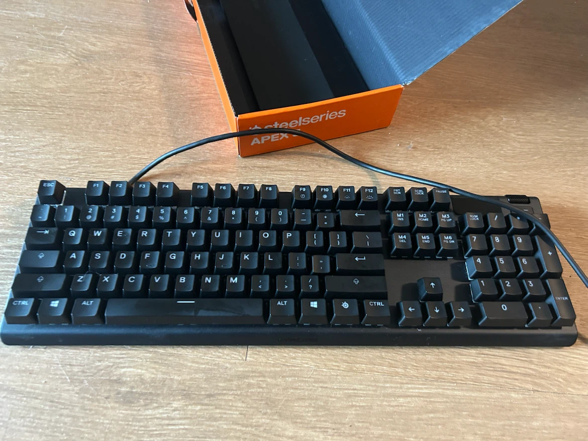SteelSeries Apex 5 Gaming Keyboard - photo 2