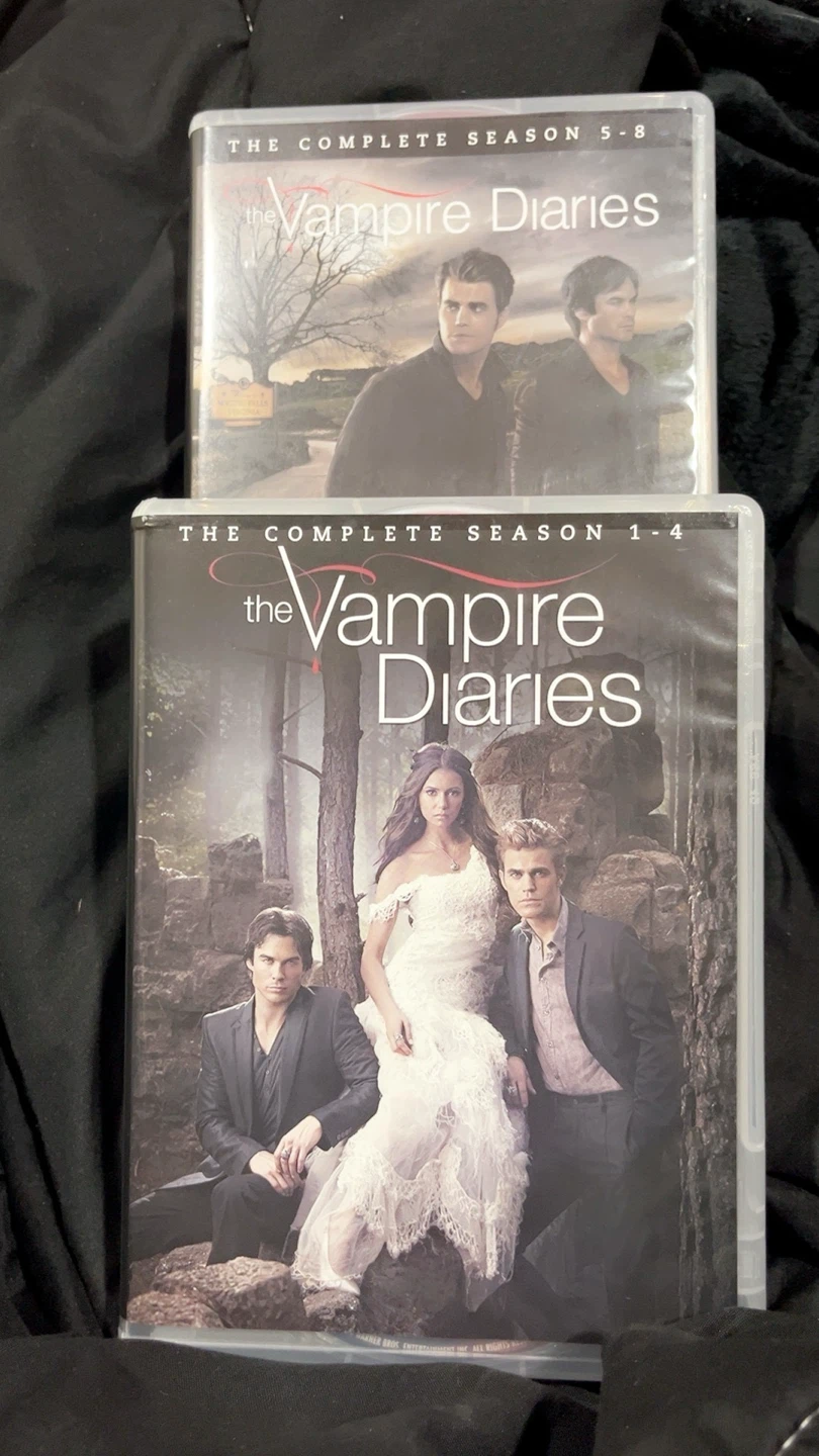 The Vampire Diaries: The Complete Series DVD - photo 4