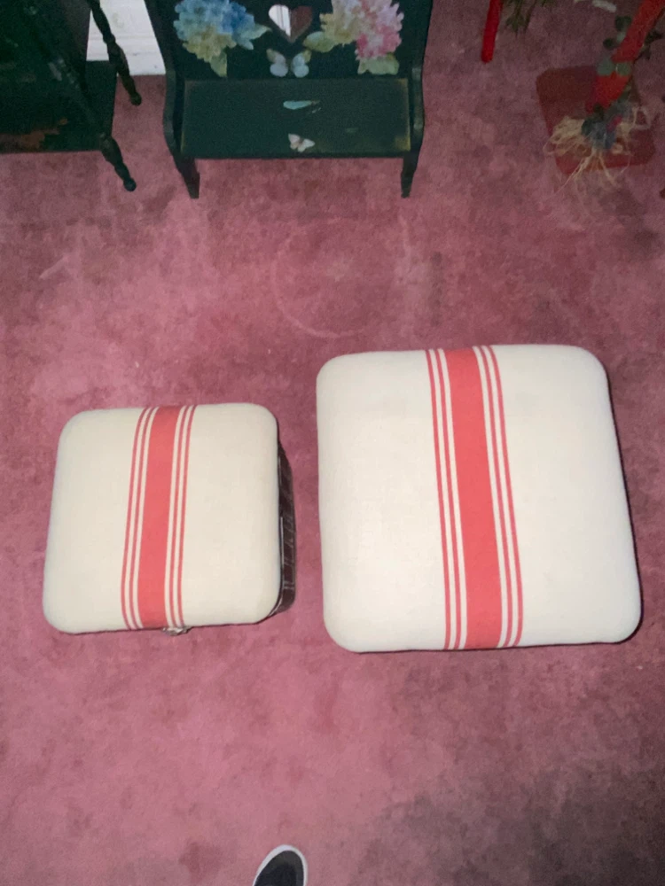 Set of 2 Metal Cushion Storage Ottomans - photo 3