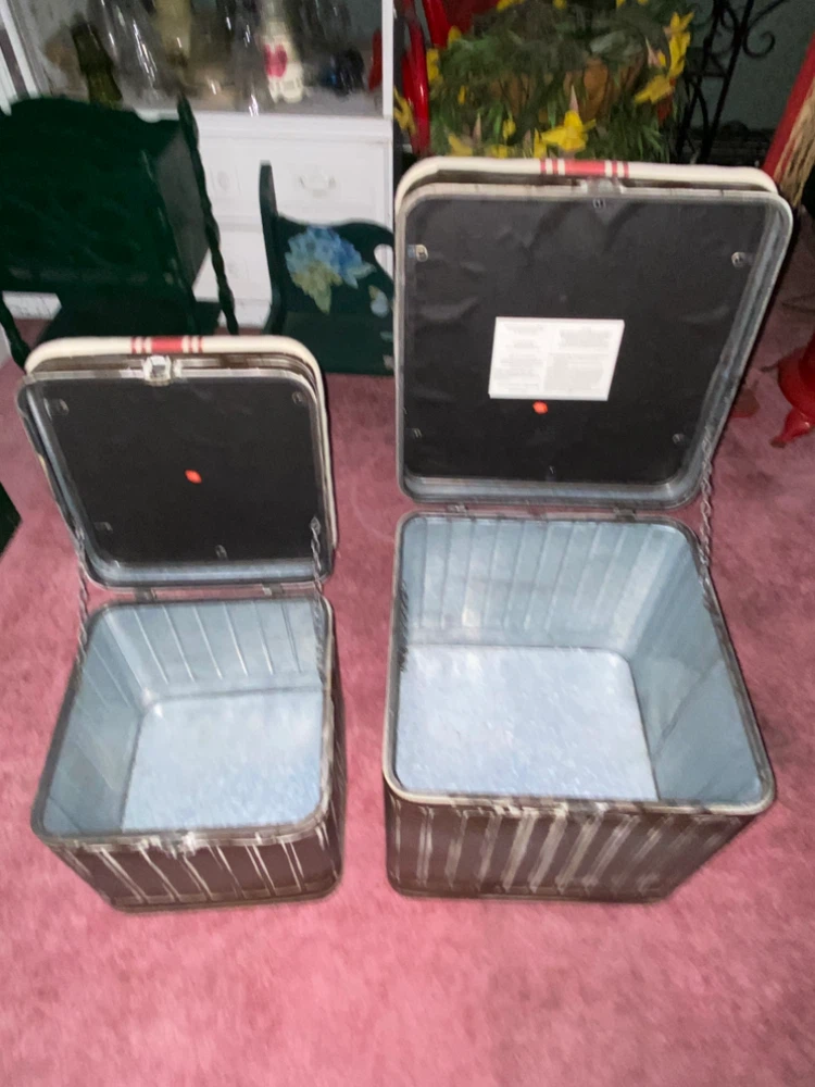 Set of 2 Metal Cushion Storage Ottomans - photo 5