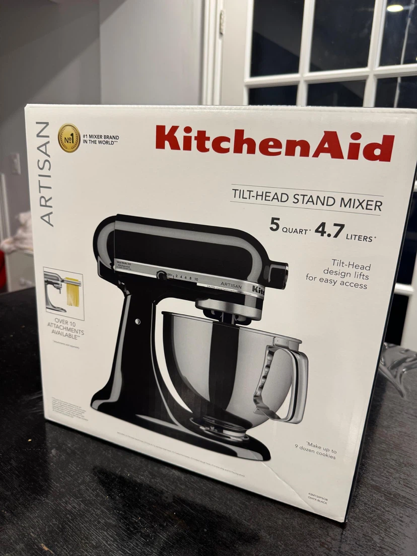 KitchenAid Artisan Tilt-Head Stand Mixer - Onyx Black