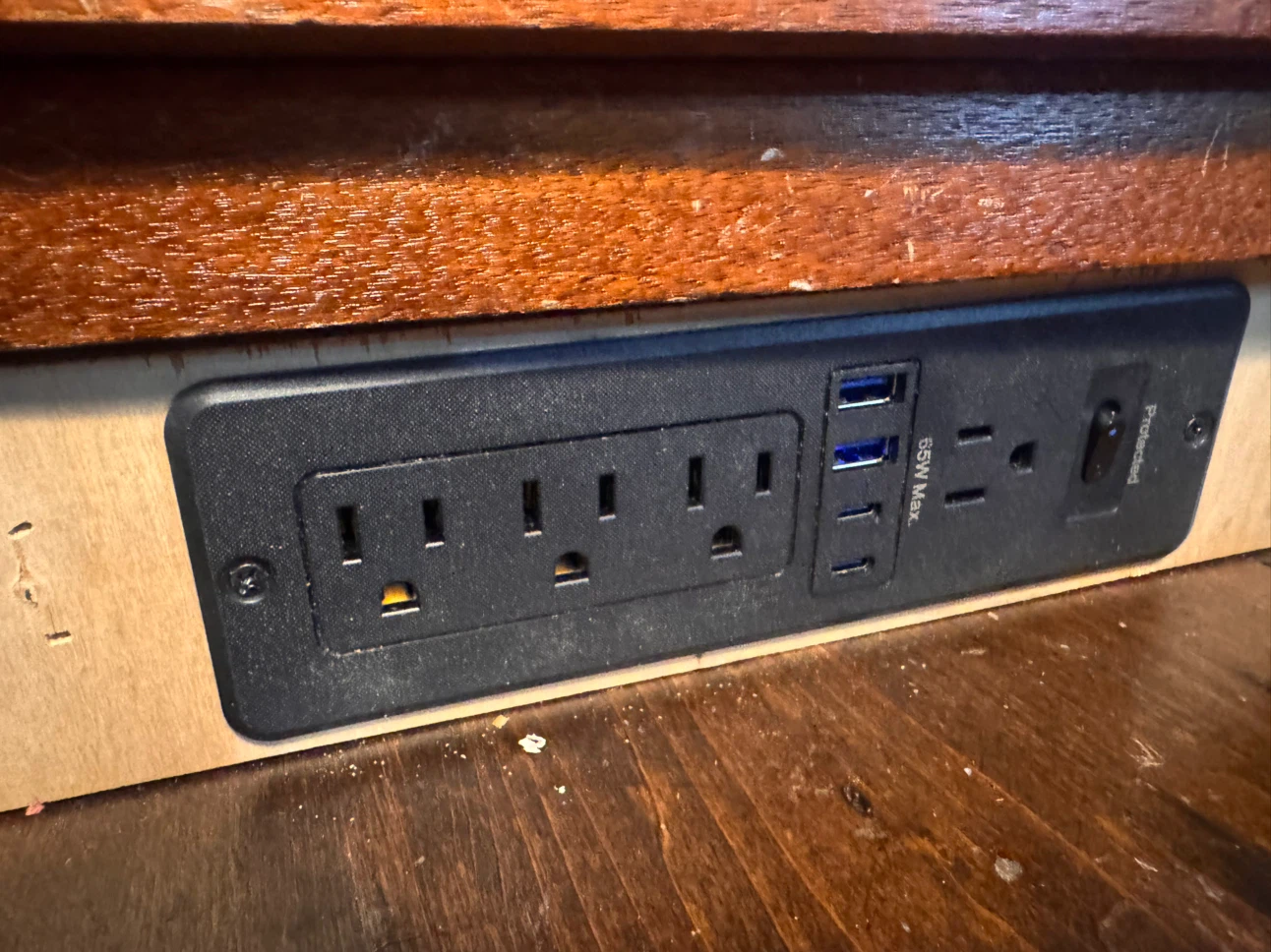 Vintage Wooden End Table with Built-in Charging Station - photo 2