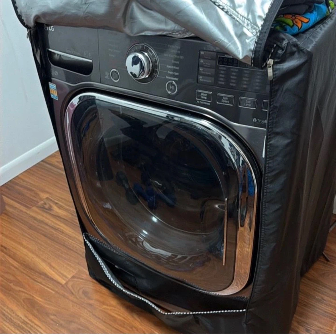 LG Front Load Washing Machine - photo 3