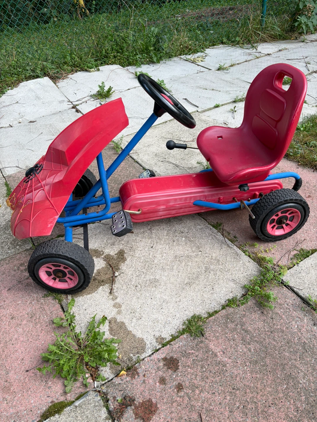 Marvel Spider-Man Pedal Go-Kart - photo 3