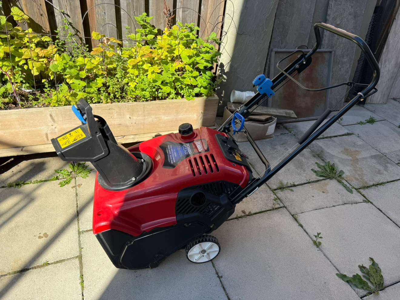 Toro Power Clear 721 QZR Snowblower - photo 2