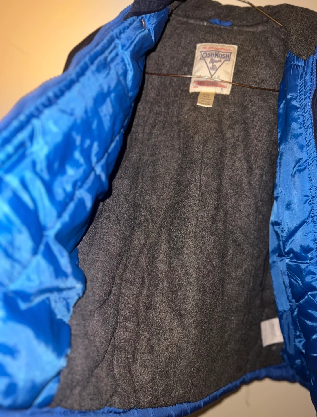 OshKosh B'gosh Boy's Winter Jacket Size 5 - photo 3