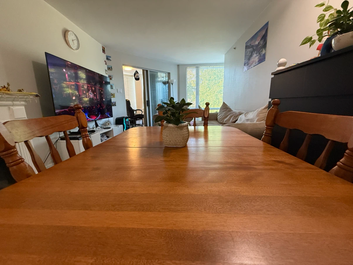 **Solid Wood Extendable Dining Table + 4 Chairs 🍽️ — Seats 4-6** - photo 2