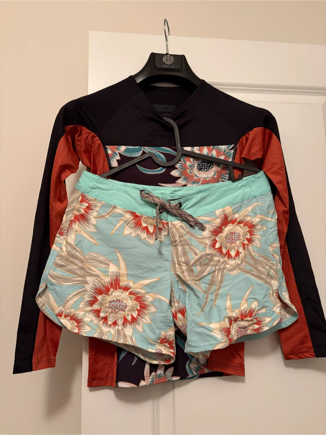 Patagonia Long Sleeve Rash Guard Size XS