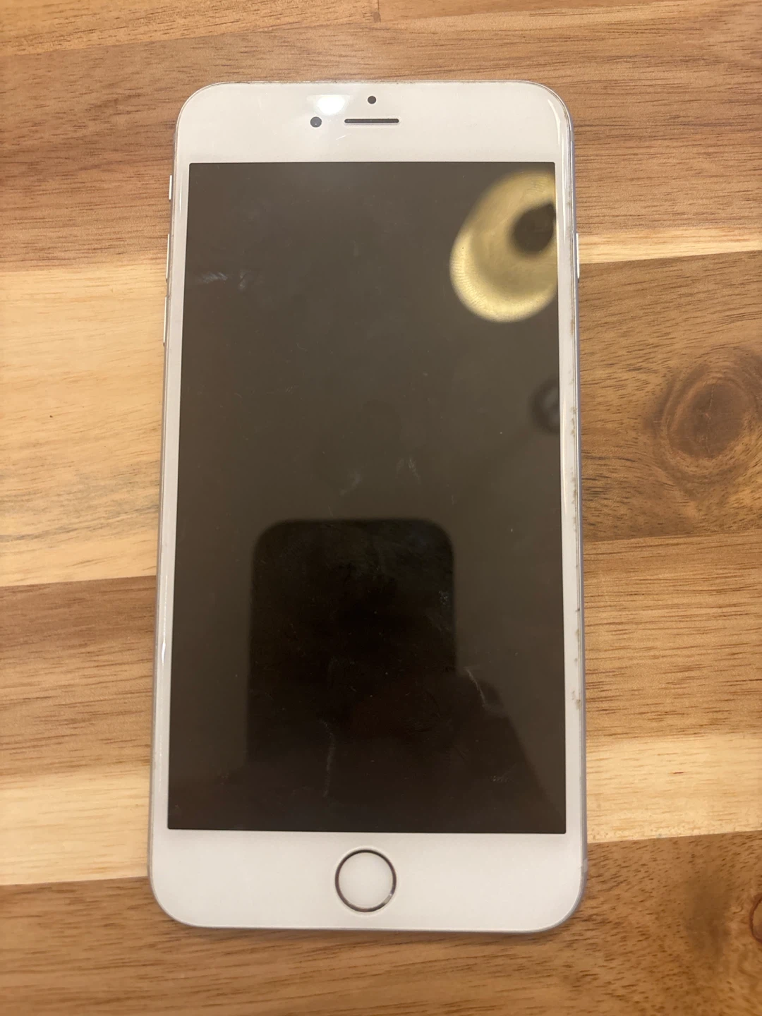 iPhone 6 (Silver) - DOES NOT TURN ON / For Parts Only - photo 2