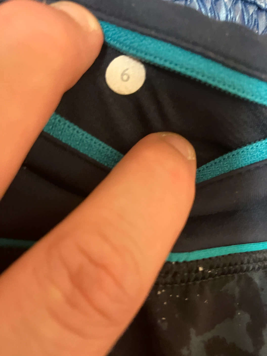 Lululemon Women's Running Shorts Size 6 - photo 3