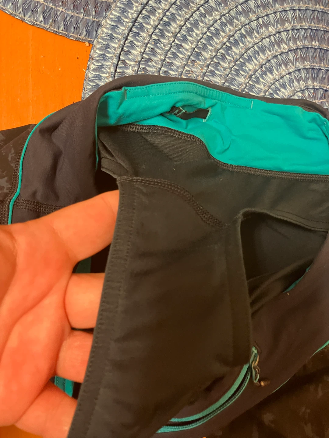 Lululemon Women's Running Shorts Size 6 - photo 4