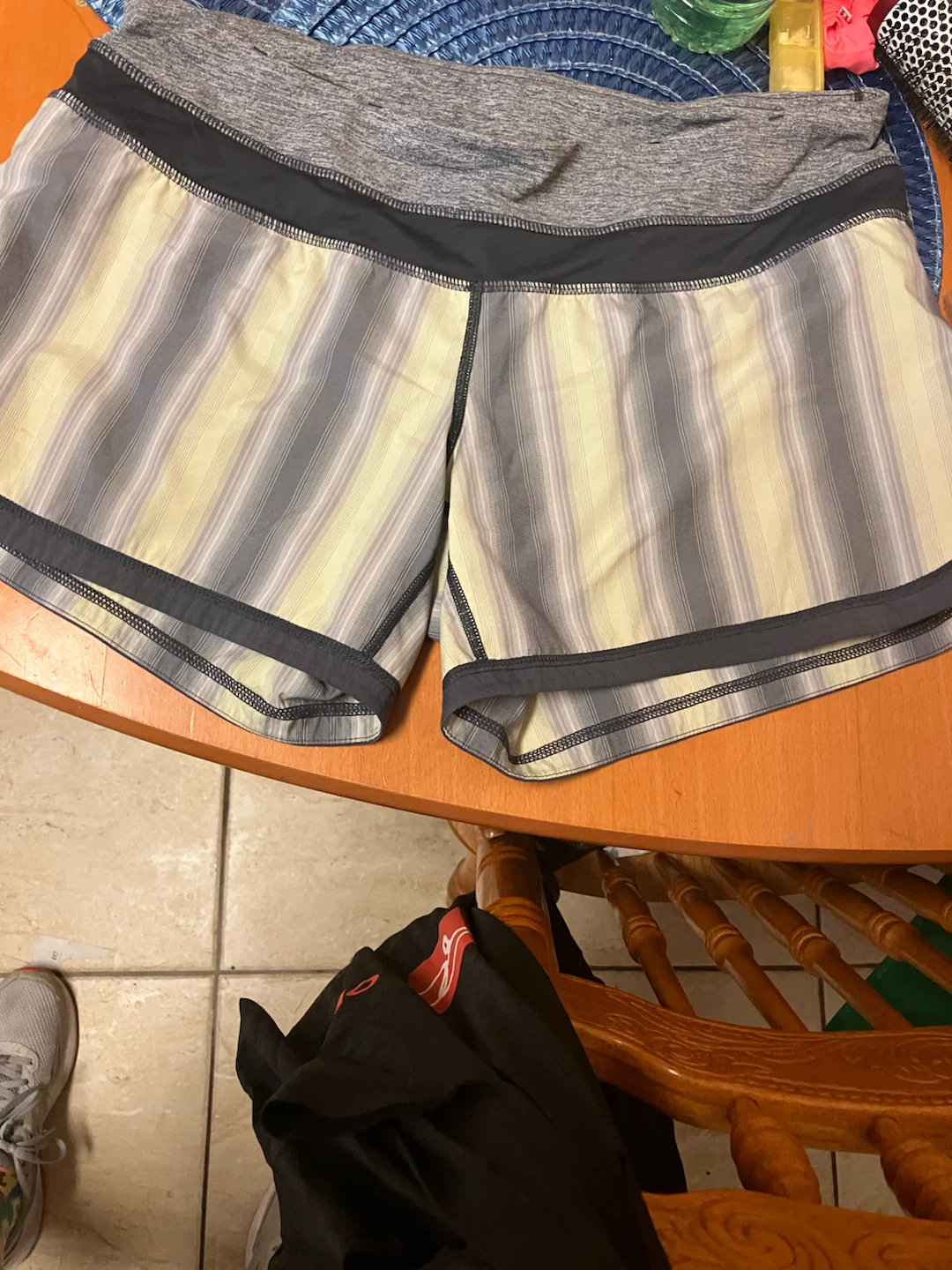 Lululemon Athletic Shorts Size 6