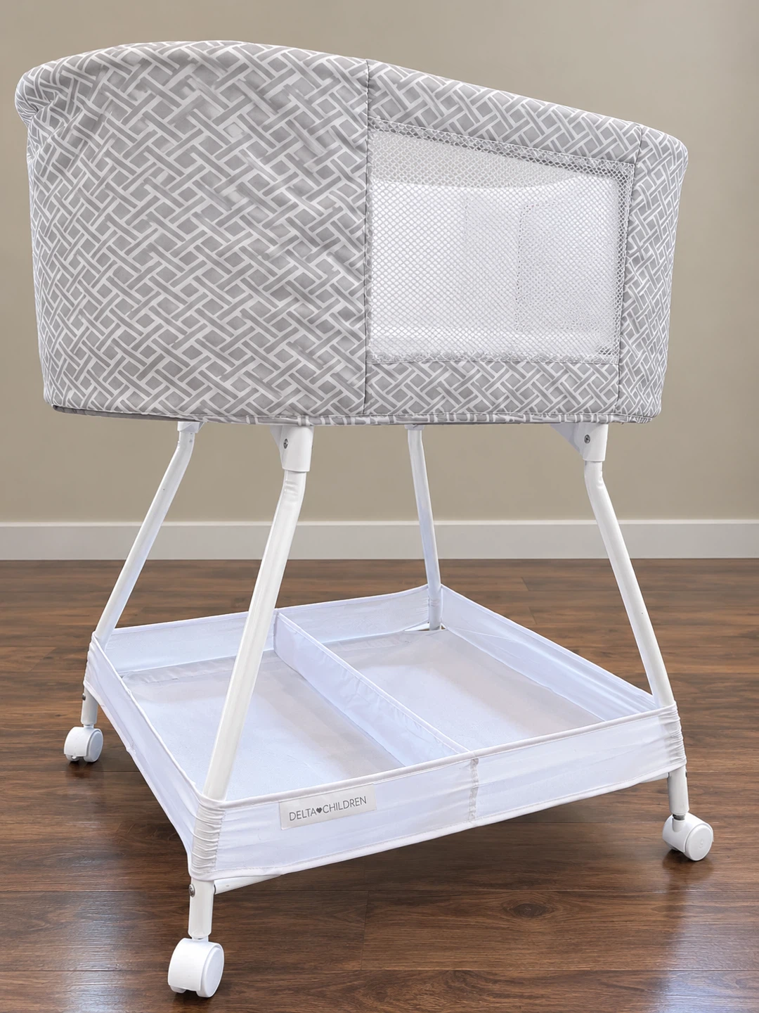 Bassinet - photo 2