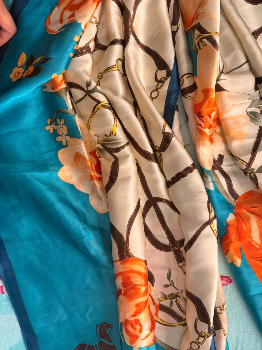 Two Stylish Patterned Scarves - photo 5