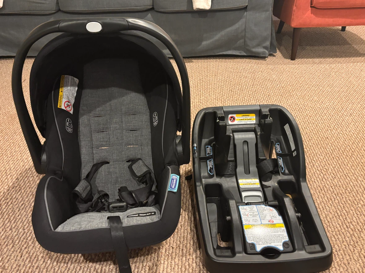 Graco SnugRide SnugLock 35 Infant Car Seat with Base